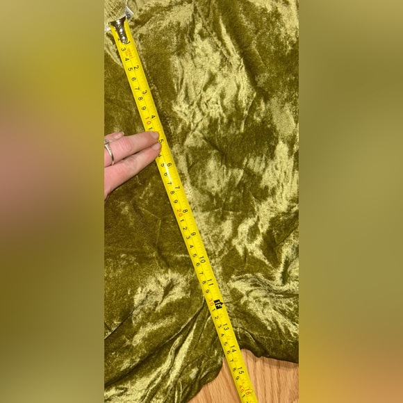 Gorgeous Faux Velvet Green boutique wide leg Pants women’s Large - Picture 7 of 9